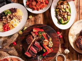어거스트 힐: 강남 빌딩 숲 속의 티본 스테이크 기사 이미지